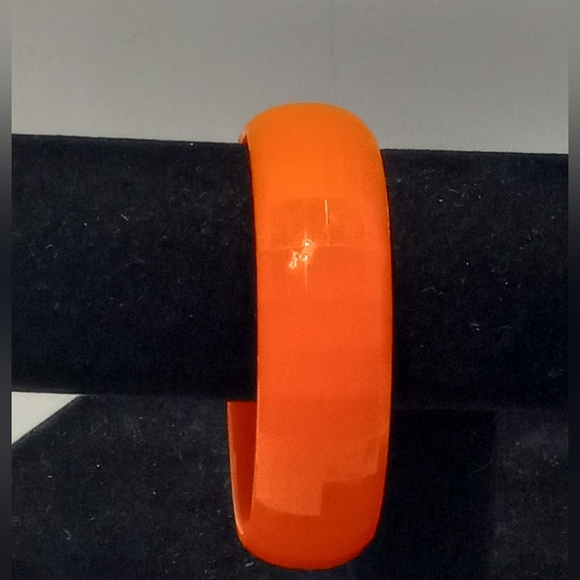 Vintage Solid Orange Tiled Bangle Bracelet Minimalist Thick Plastic Material - Picture 1 of 4